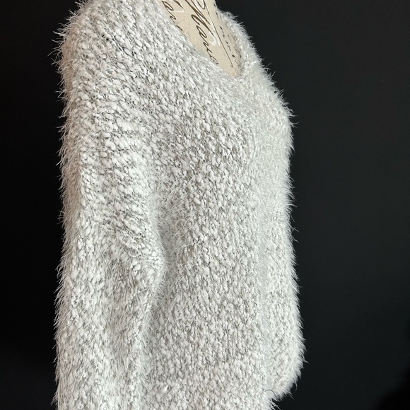 Altar’d State Cozy White & Gray Sweater - Picture 3 of 6